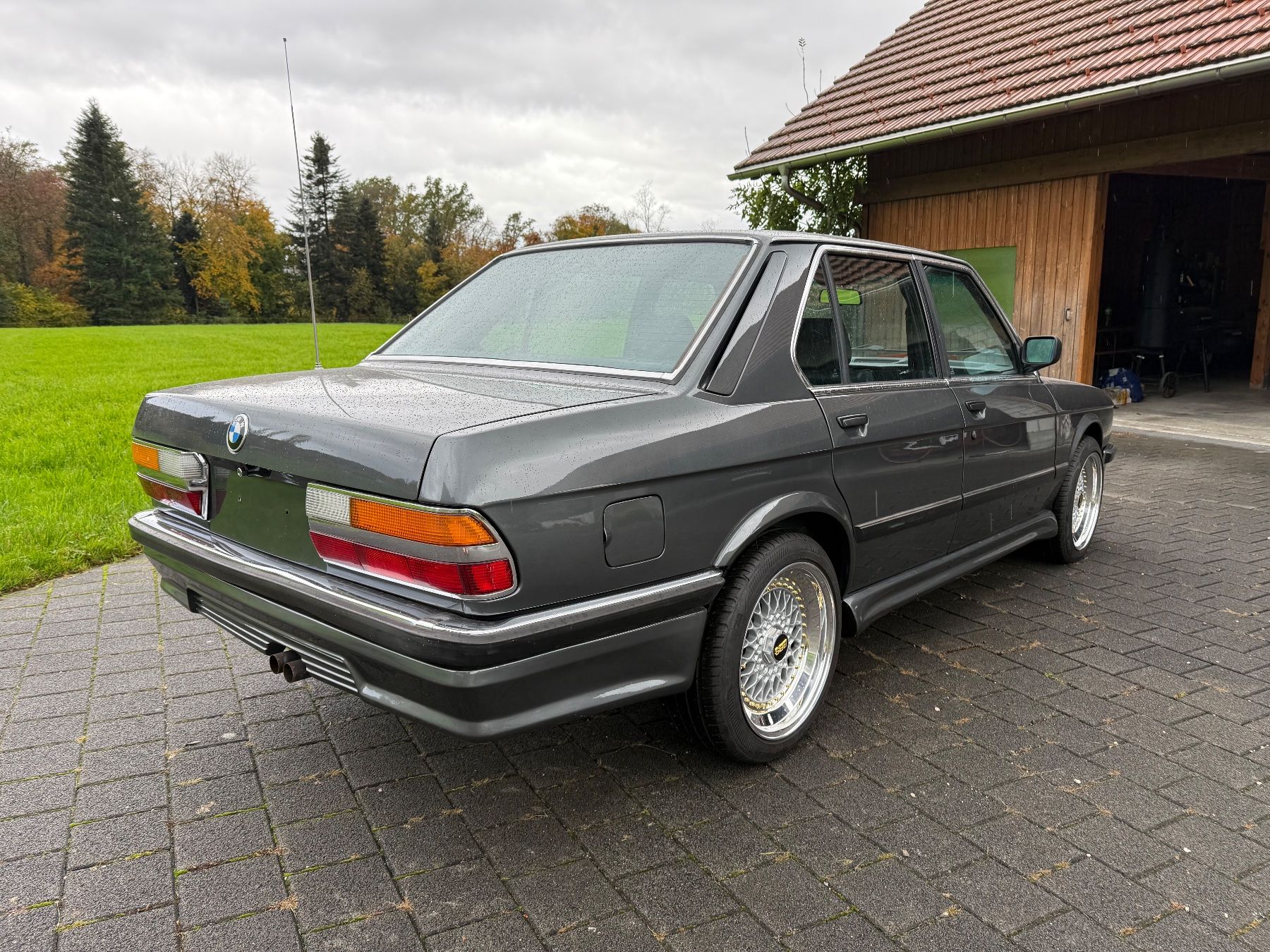 BMW Automobili: Bmw E28 535i – Difettoso da Dierikon venduto da E28_Freak 4