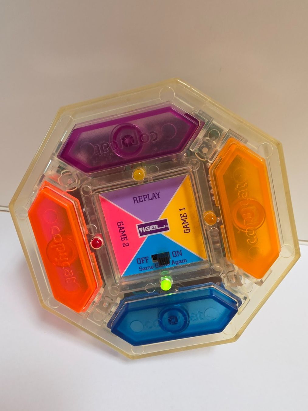 Spielzeuge: Jeu Copycat de Tyger de 1988 – Gebraucht aus Bulle von Chimchiree 2