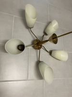 Alte Deckenlampe, 5-flammig, Messing/Holz, Glaslampen