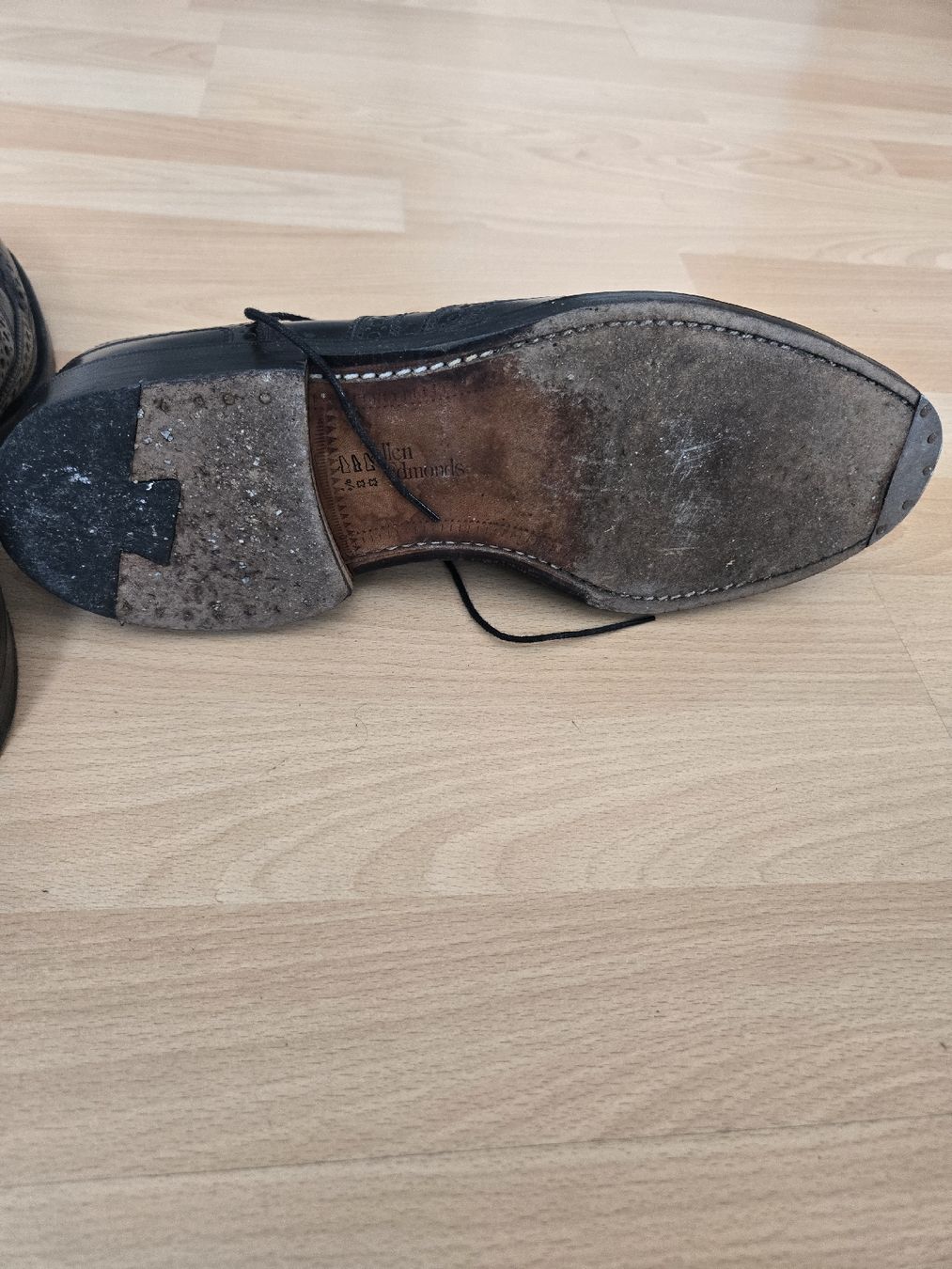 Scarpe da uomo: Allen Edmonds CORDOVAN CAMBRIDGE – Usato da Zug venduto da f_t_827r 6