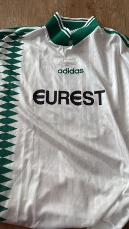 Originales Adidas-Trikot aus den 90er Jahren