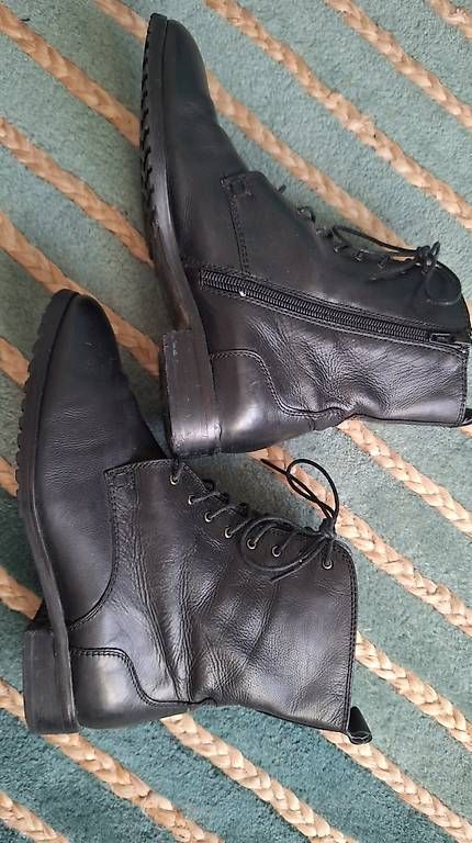 Scarpe da donna: Lederschuhe, Gr. 36 – Usato da Basel venduto da ueppig 1