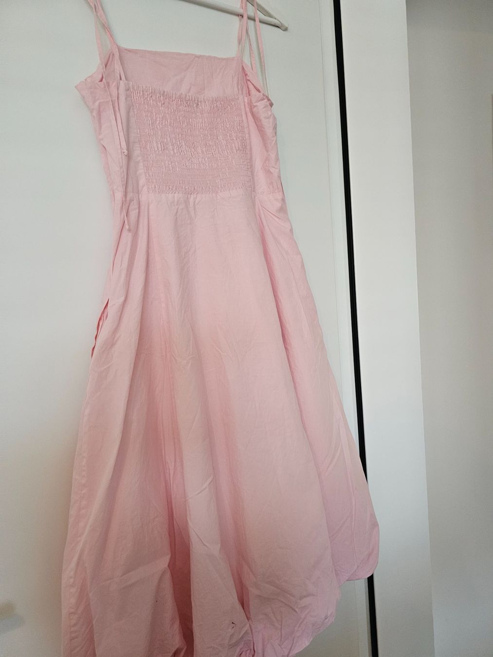Robes: Rosa Kleid mit Trägern, Gr. 38 – D'occasion à Fällanden par Fairamay 1