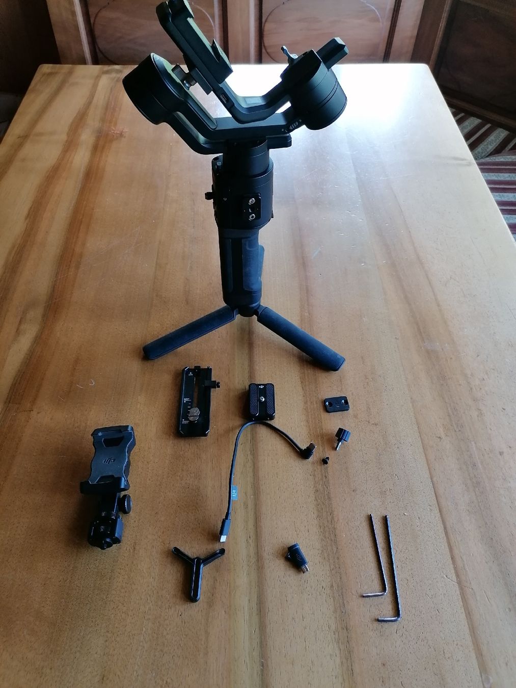 DJI Stative & Köpfe: Kamera Gimbal Dji Ronin Sc – Gebraucht aus Wolfenschiessen von xxPartyMartyxx