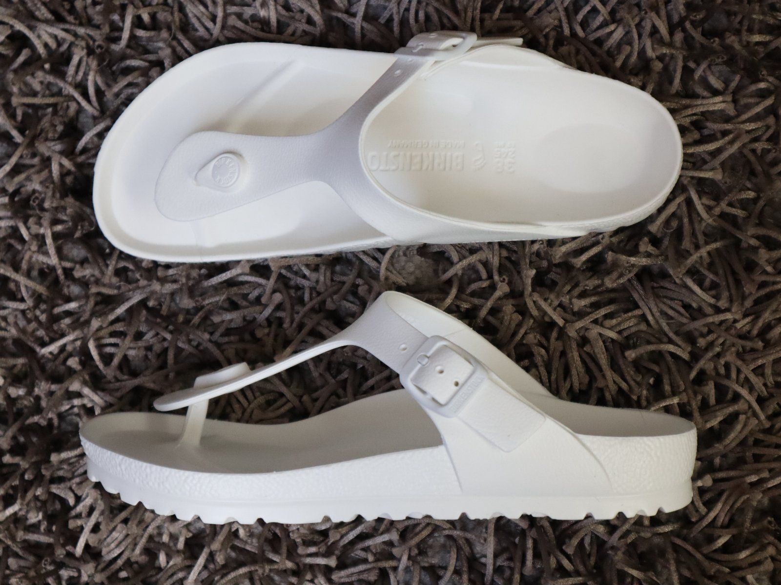 Birkenstock Herrenschuhe: Birkenstock, Gizeh EVA, Gr. 38, NEU – Neu und originalverpackt aus Wattwil von glueck 2