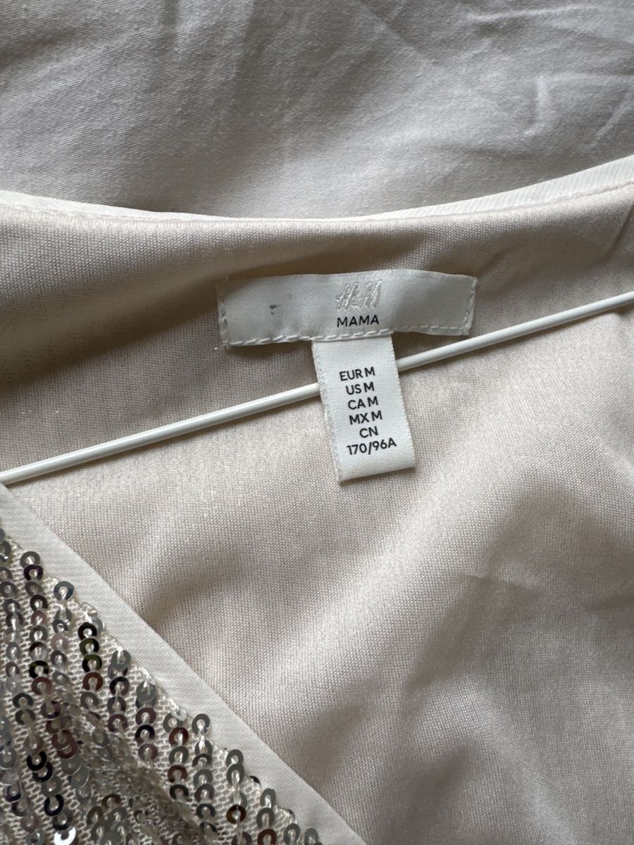 H&M Vestiti: Sparkling Light Gold Mama Dress – Usato da Horgen venduto da mar_yy7g 1