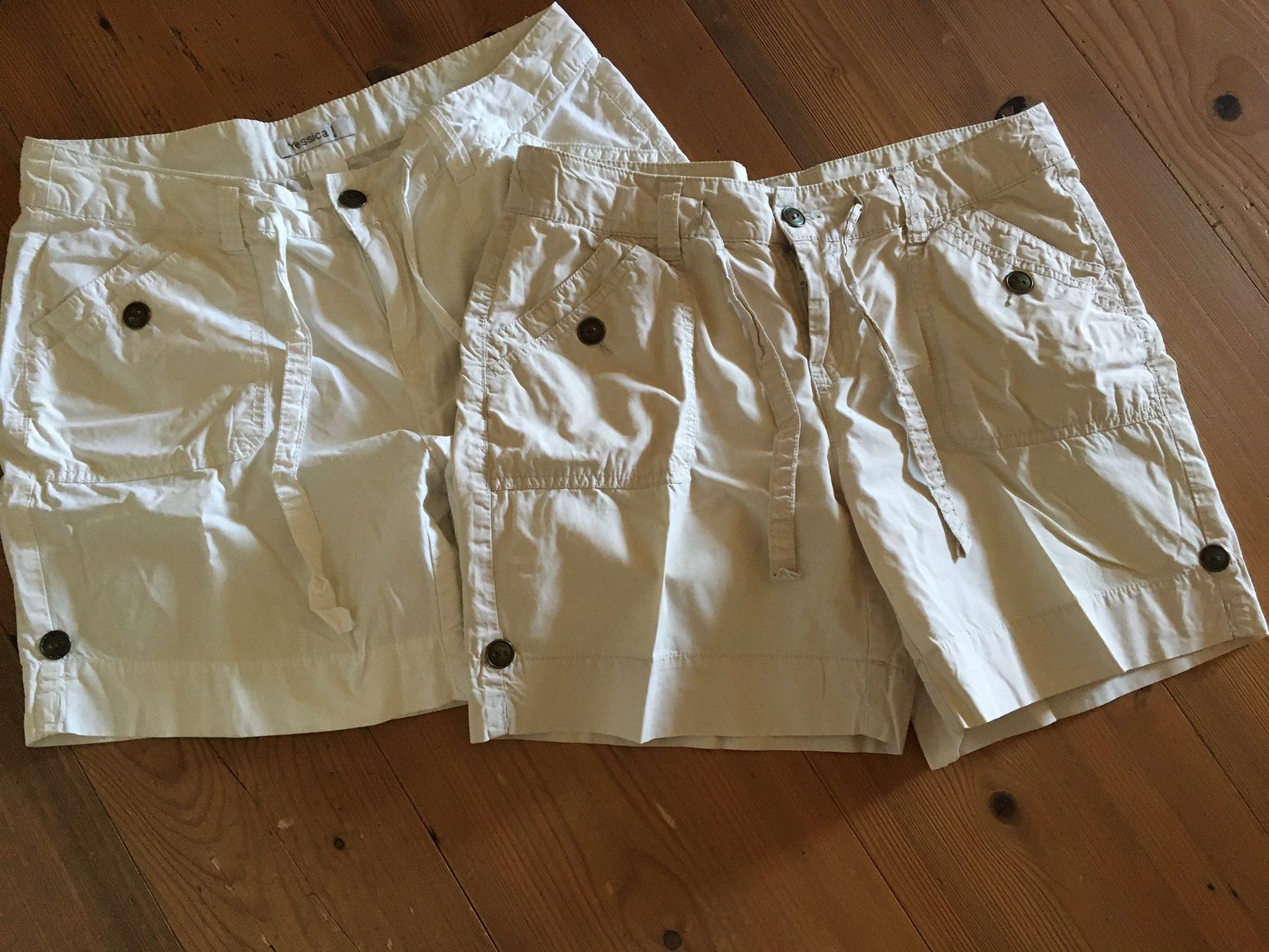 Pantaloni: 2 Shorts Damen M – Usato da Siebnen venduto da Starlauf 1