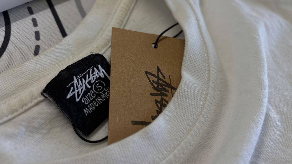 Stüssy T-shirt: Nike Stüssy Shirt – Nuovo e nell'imballaggio originale da Münchenbuchsee venduto da ore_wlr9 3