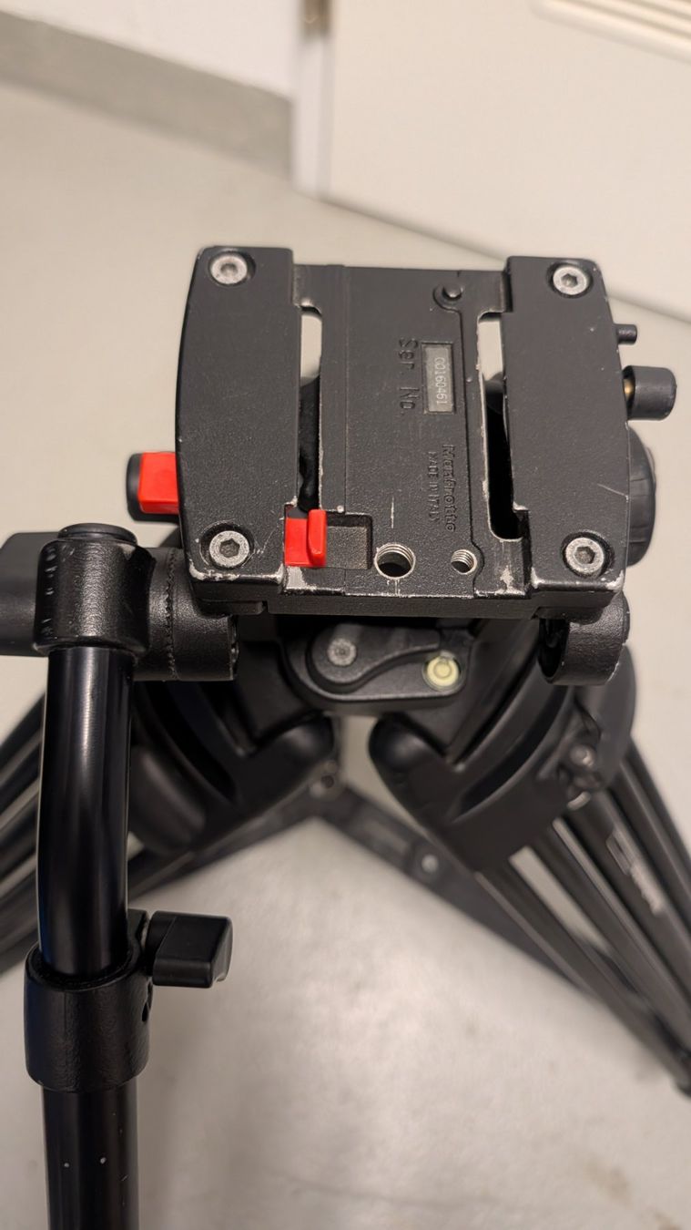Manfrotto Stative & Stativköpfe: Manfrotto 525MVB Video-Stativ – Gebraucht aus Zürich von Cactusjack 3