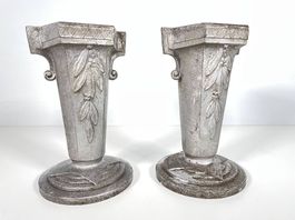 Paar vintage Metalvasen im Art-Déco-Stil