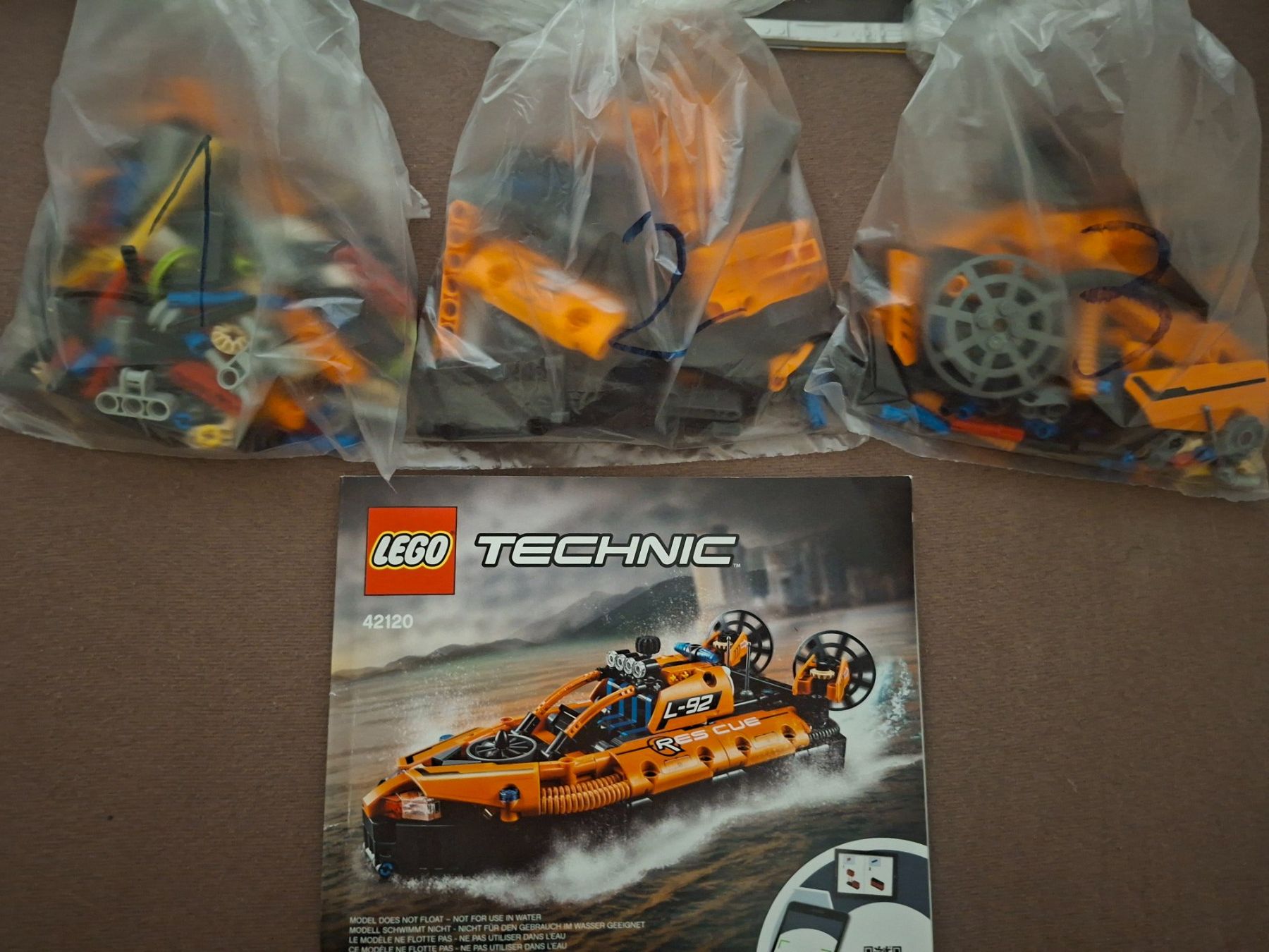 Lego Baukästen: LEGO Technic 42120 Hovercraft – Gebraucht aus Aarburg von ayd_npm2 1