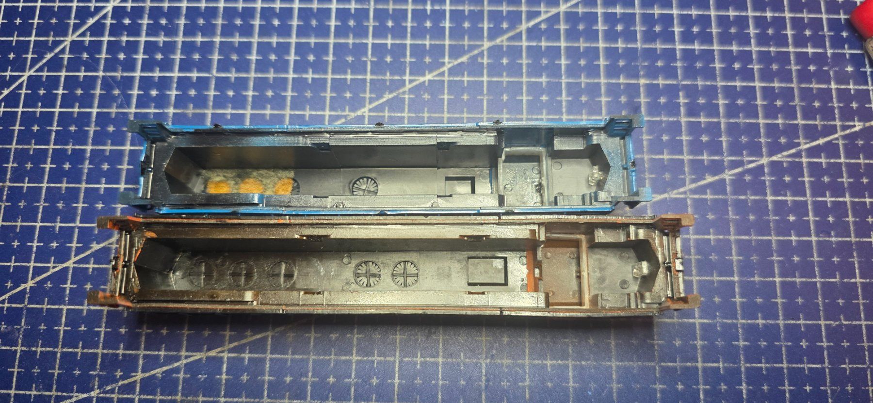 Kato Modellini di ferrovie: Kato spur N gehäuse? 2 stück – Usato da Hochfelden venduto da Danizh0 3