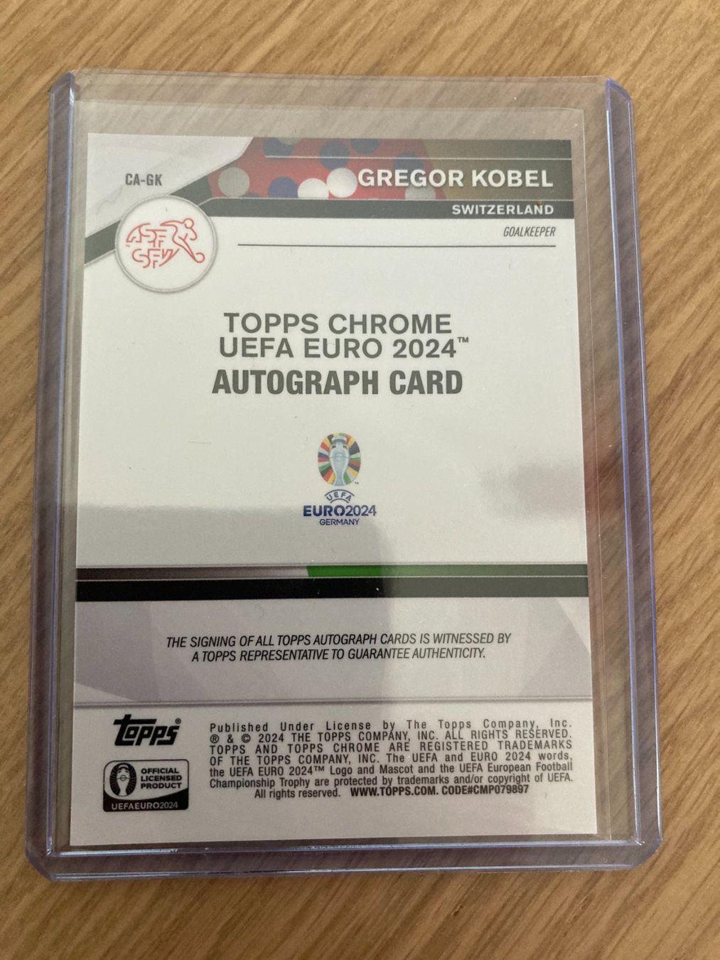 Topps Carte collezionabili: Topps Chrome UEFA Euro 2024 - Gregor Kobel Auto – Usato da La Tour-de-Peilz venduto da Tyalos_Cards 1