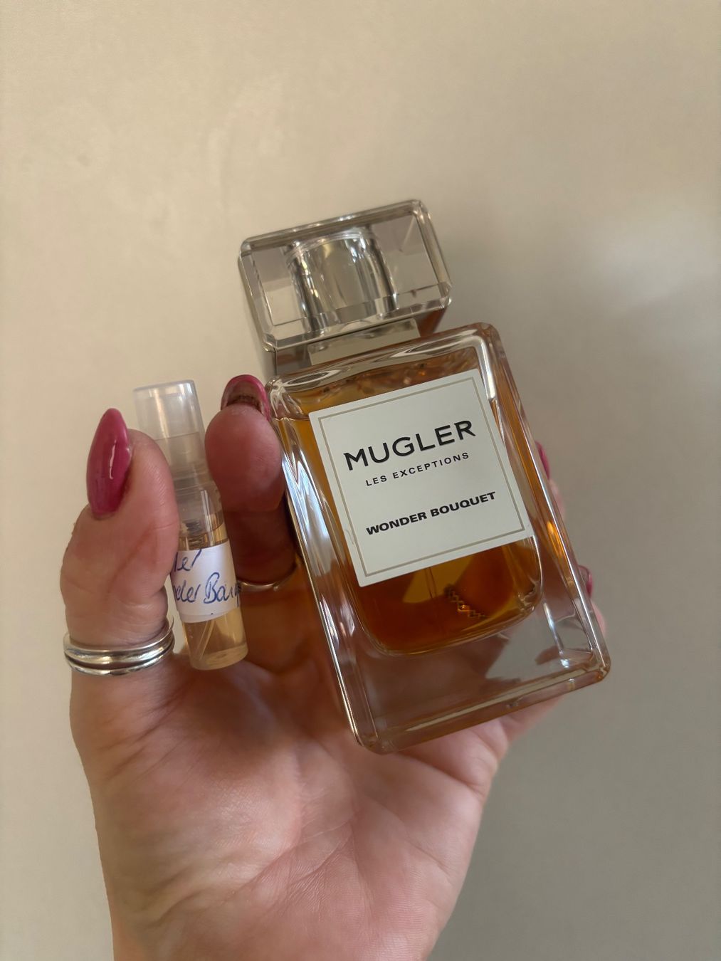 Mugler Profumi & Eau de Toilette: MUGLER LES EXCEPTIONS WONDER BOUQUET EDP DUFTPROBE 2ML – Usato da Zürich venduto da deruja