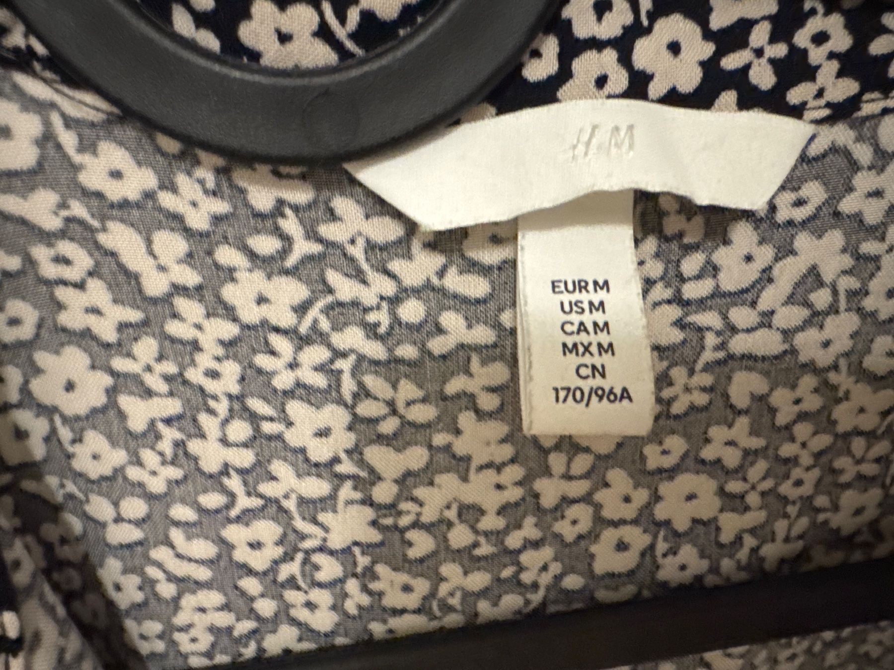 H&M Vestiti: H&M Sommerkleid Grösse M – Usato da Pfäffikon SZ venduto da Melanie335 1