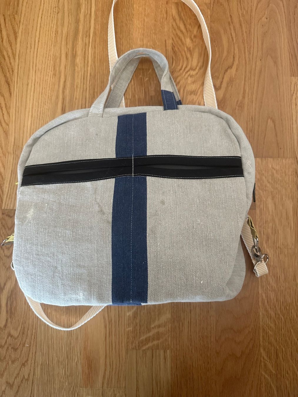 Borse: Upcycling-Tasche aus ehemaligen Post-Materialien – Nuovo (secondo la descrizione) da Oberentfelden venduto da feschli89 1