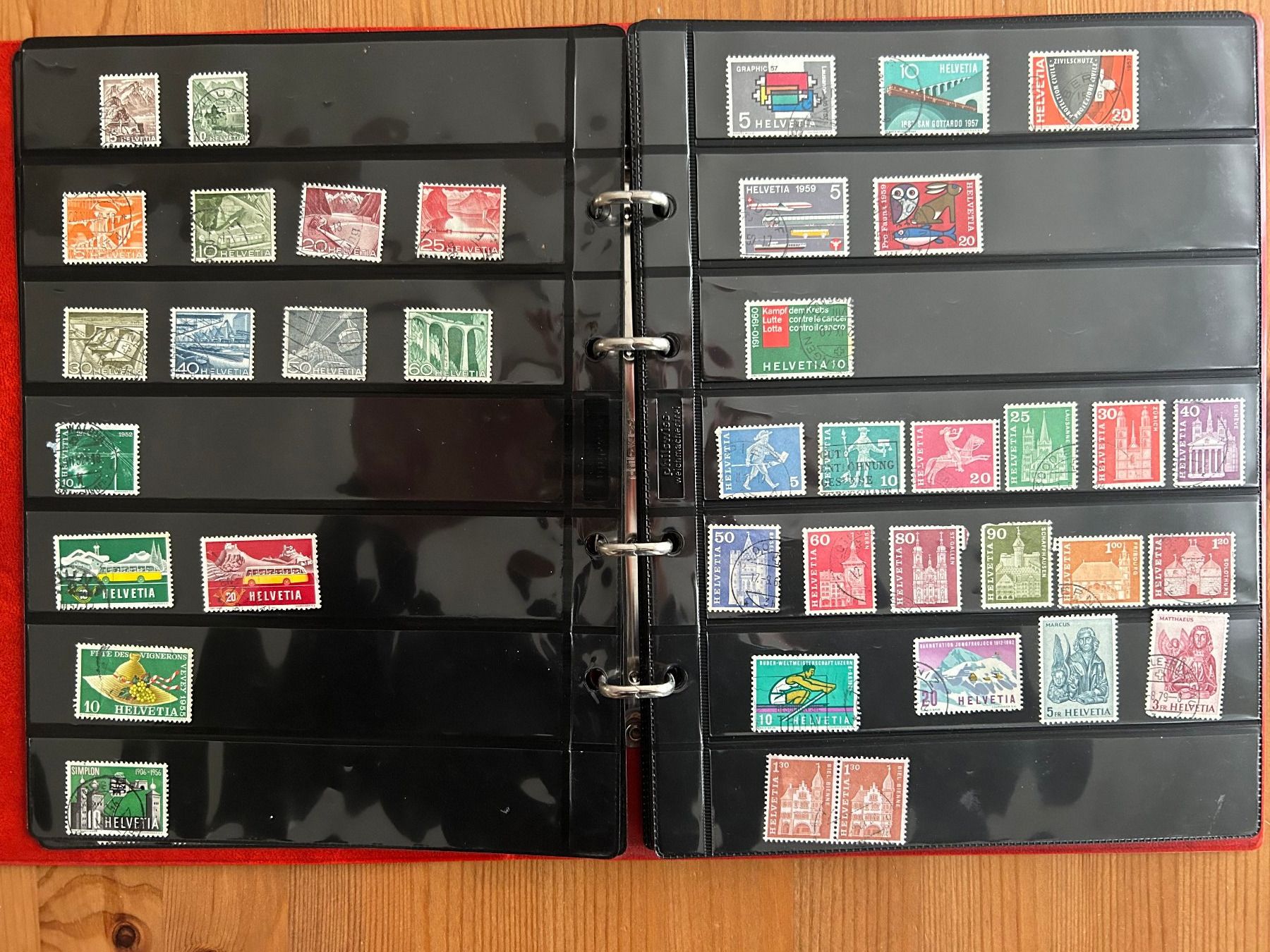 Tous les timbres: Briefmarkenalbum Schweiz – D'occasion à Zollikon par Xblanka 2