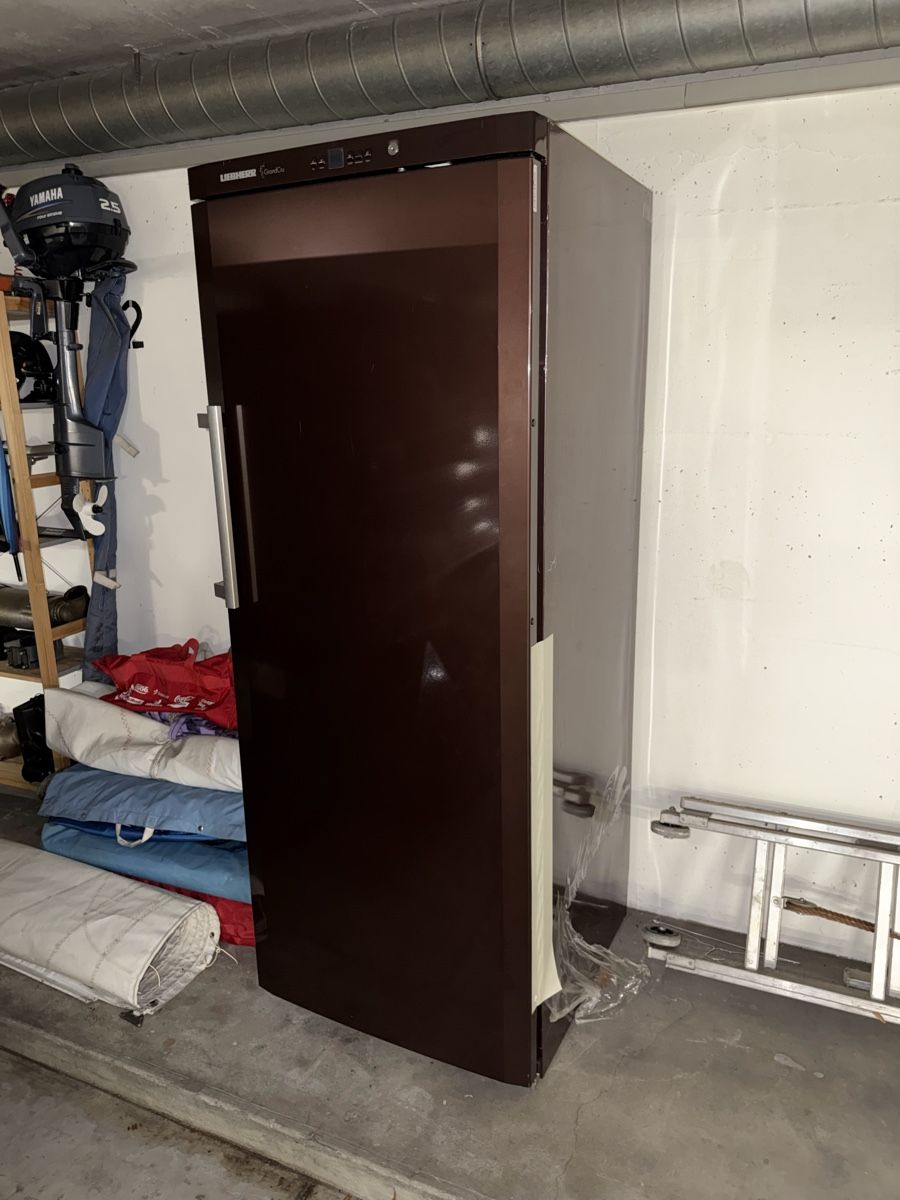 Frigoriferi: Liebherr Vinidor Wine Fridge used condition – Usato da Zürich venduto da art_8hkj