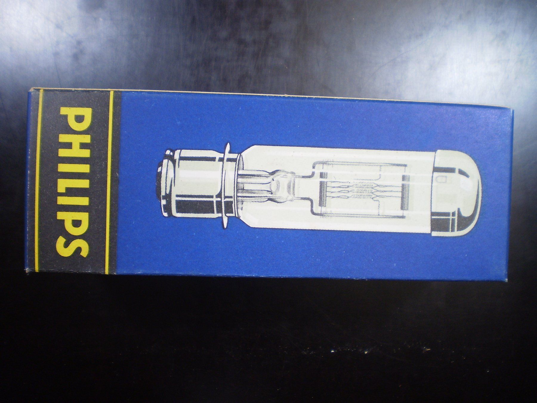 Philips Lampade: 7 antike Projektorlampen – Usato da Lenzburg venduto da strebeck
