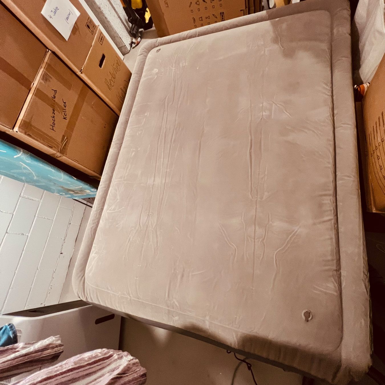 Materassi: Intex Doppelbett Luftmatratze mit integrierter Luftpumpe – Usato da Münchwilen TG venduto da LuDeAn 2