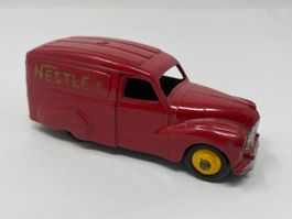Dinky Toys Austin Lieferwagen Nestlé's - rot - 471
