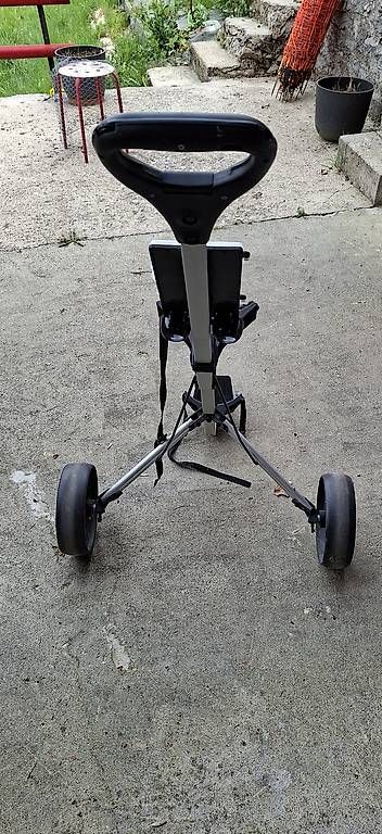 Chariots: Chariot de golf pliable léger  – D'occasion à La Tine par chrystang 1