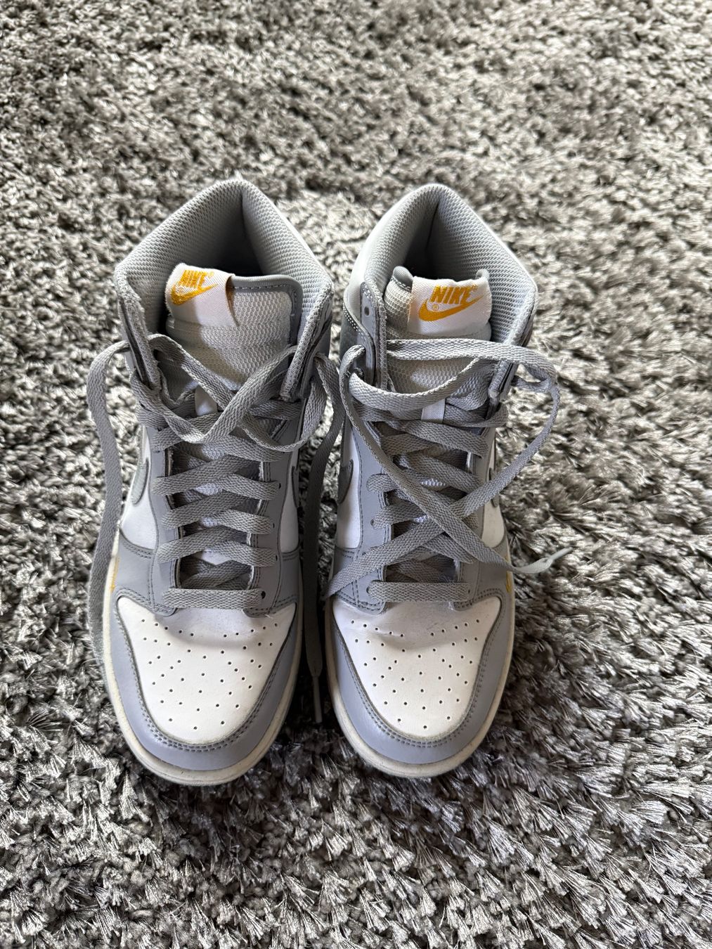 Nike Scarpe per ragazze: Nike Schuhe Gr.38.5 – Usato da Bernhardzell venduto da Ferkel1