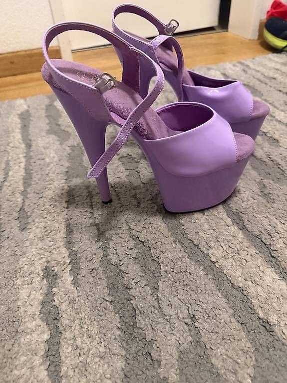 Scarpe da donna: Pleasure Pumps Gr.39 – Usato da Schlieren venduto da sheila000 1