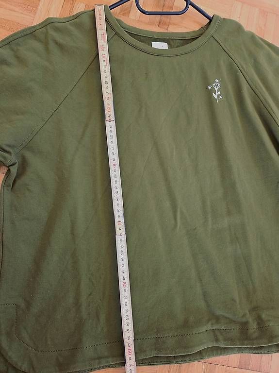 Top: Pull vert olive kaki Des Petits Hauts taille 2 100% coton – Usato da Lausanne venduto da kit_7j6s 3