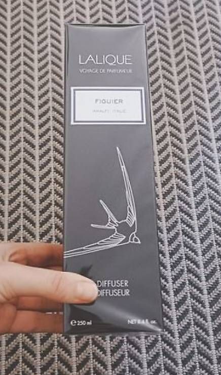 Diffusori di oli essenziali: LALIQUE Amalfi Figuier Diffuser 250ml – Nuovo e nell'imballaggio originale da Basel venduto da acrettenand 1