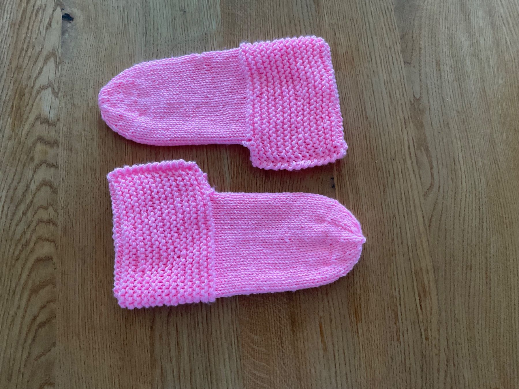 Calze: Handgestrickte Bettsocken Gr. 40/41cm Rosa mit doppeltem Gar – Nuovo (secondo la descrizione) da Wetzikon ZH venduto da FeeF