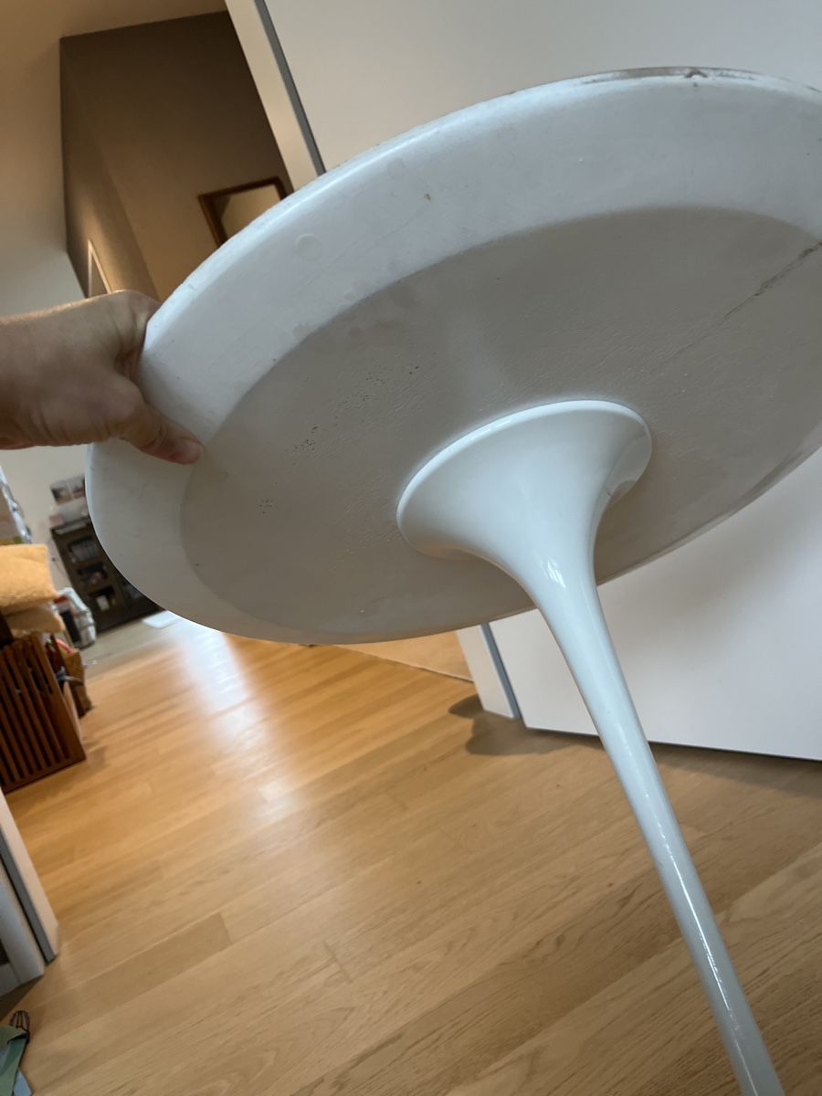 Tische: Saarinen Tulip Couchtisch, 51cm – Gebraucht aus Uitikon Waldegg von Lusha_ 5