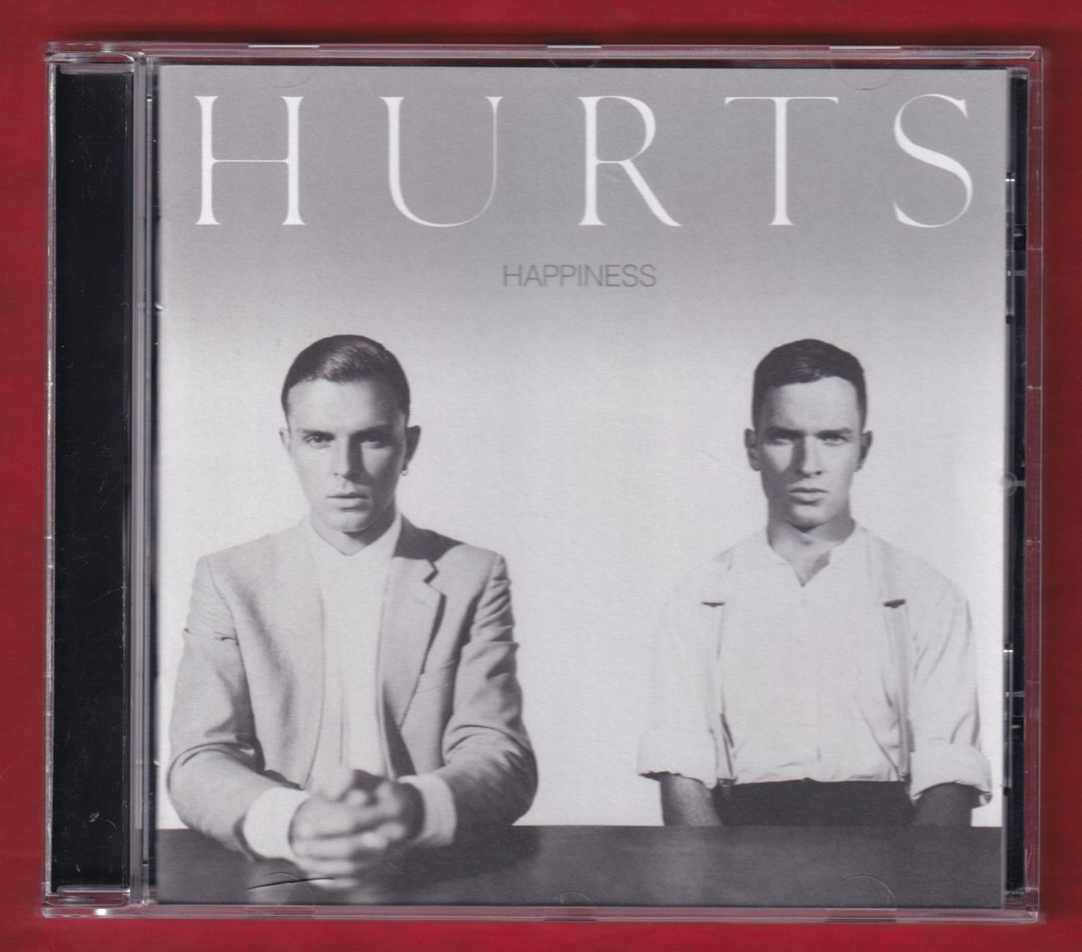 CD: Hurts - Happiness (CD) – Usato da Zürich venduto da Pfluftl2000