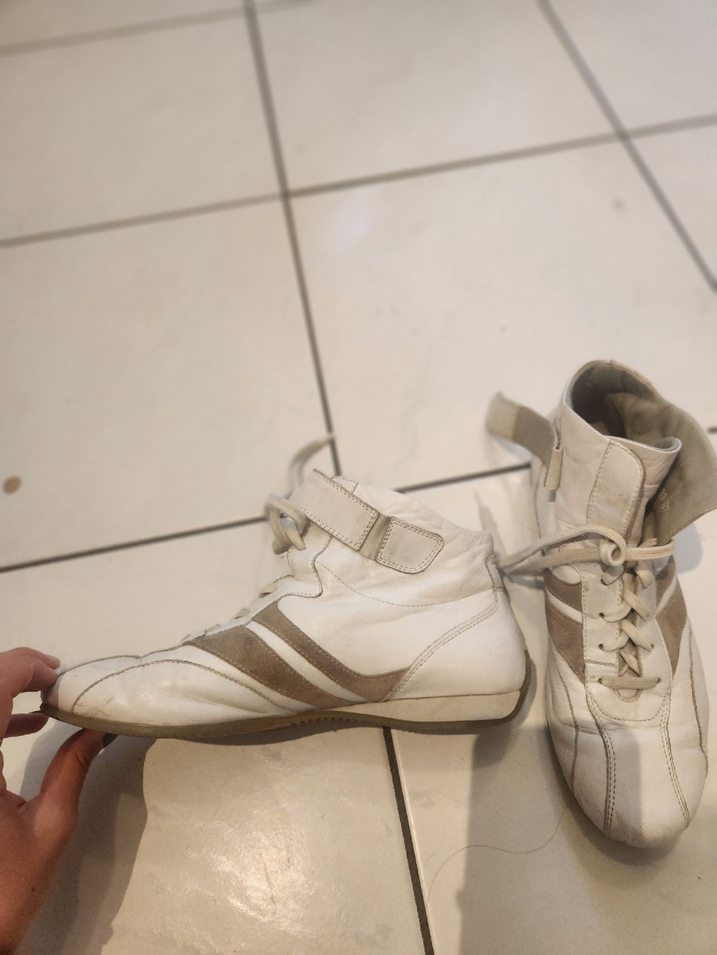 Damenschuhe: Sneakers – Gebraucht aus Bern von eli_7bgh 2