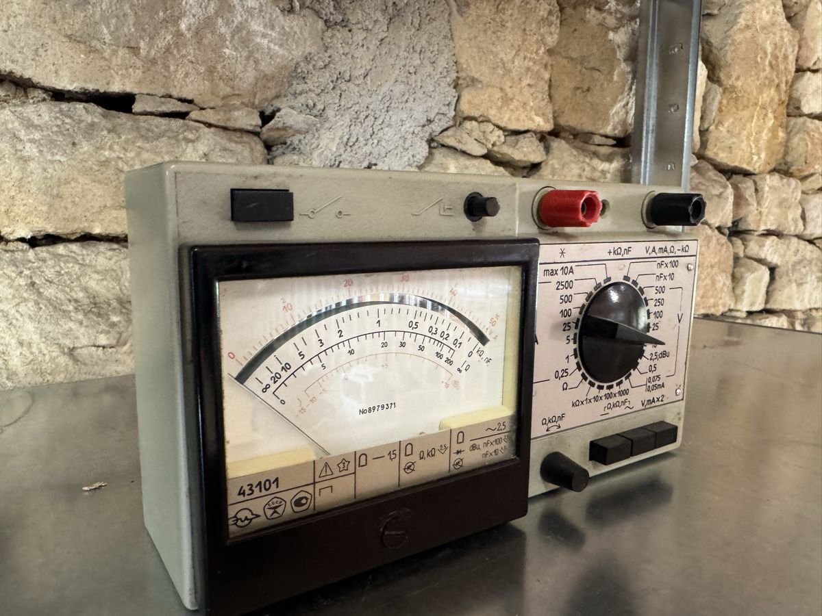 Mesurer: Multimeter – D'occasion à Reigoldswil par pet_dj8f 2