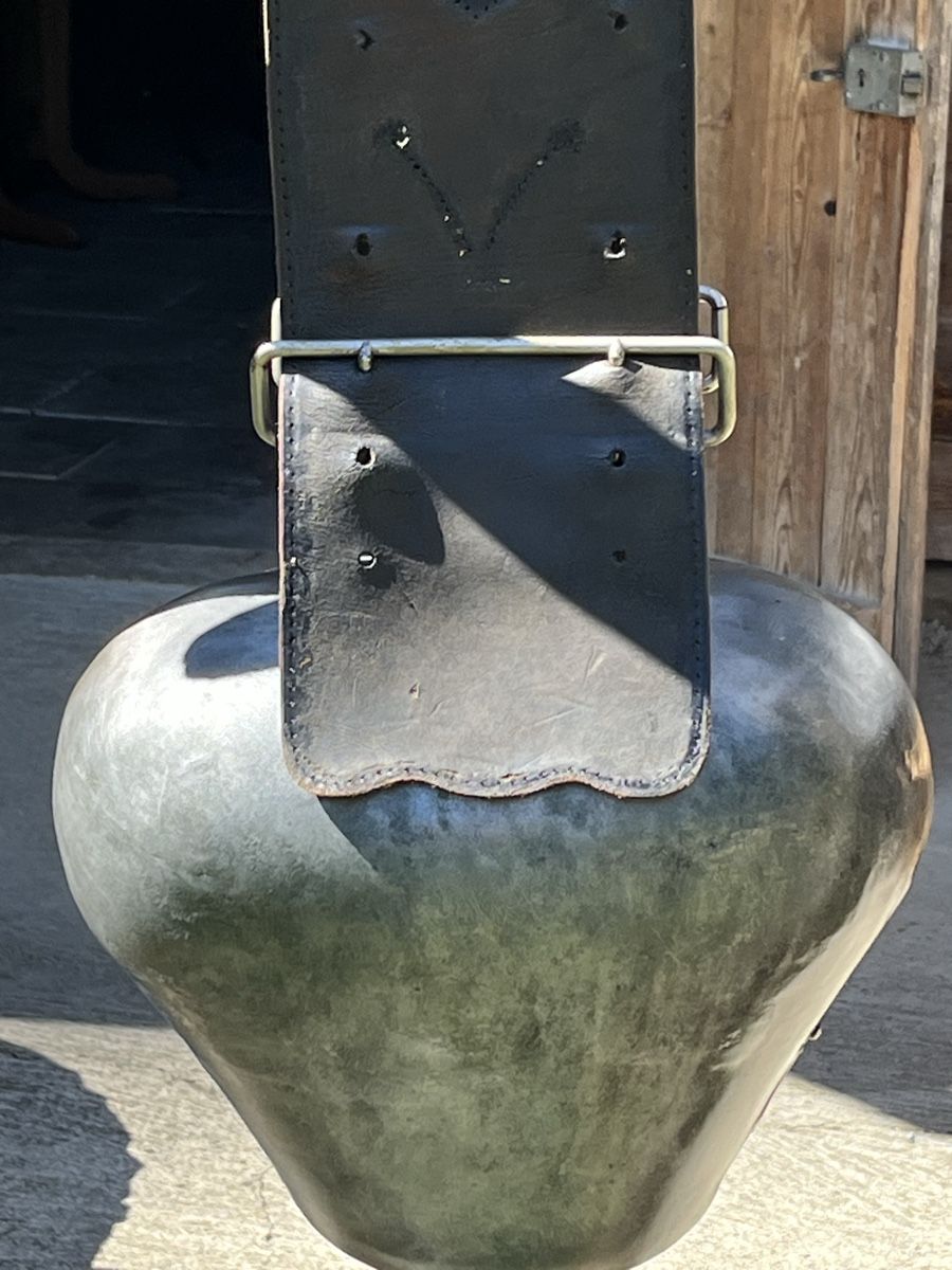 Glocken & Treicheln: Camenzind  Nr.8 – Gebraucht aus Wasen im Emmental von weh_qg2d 1