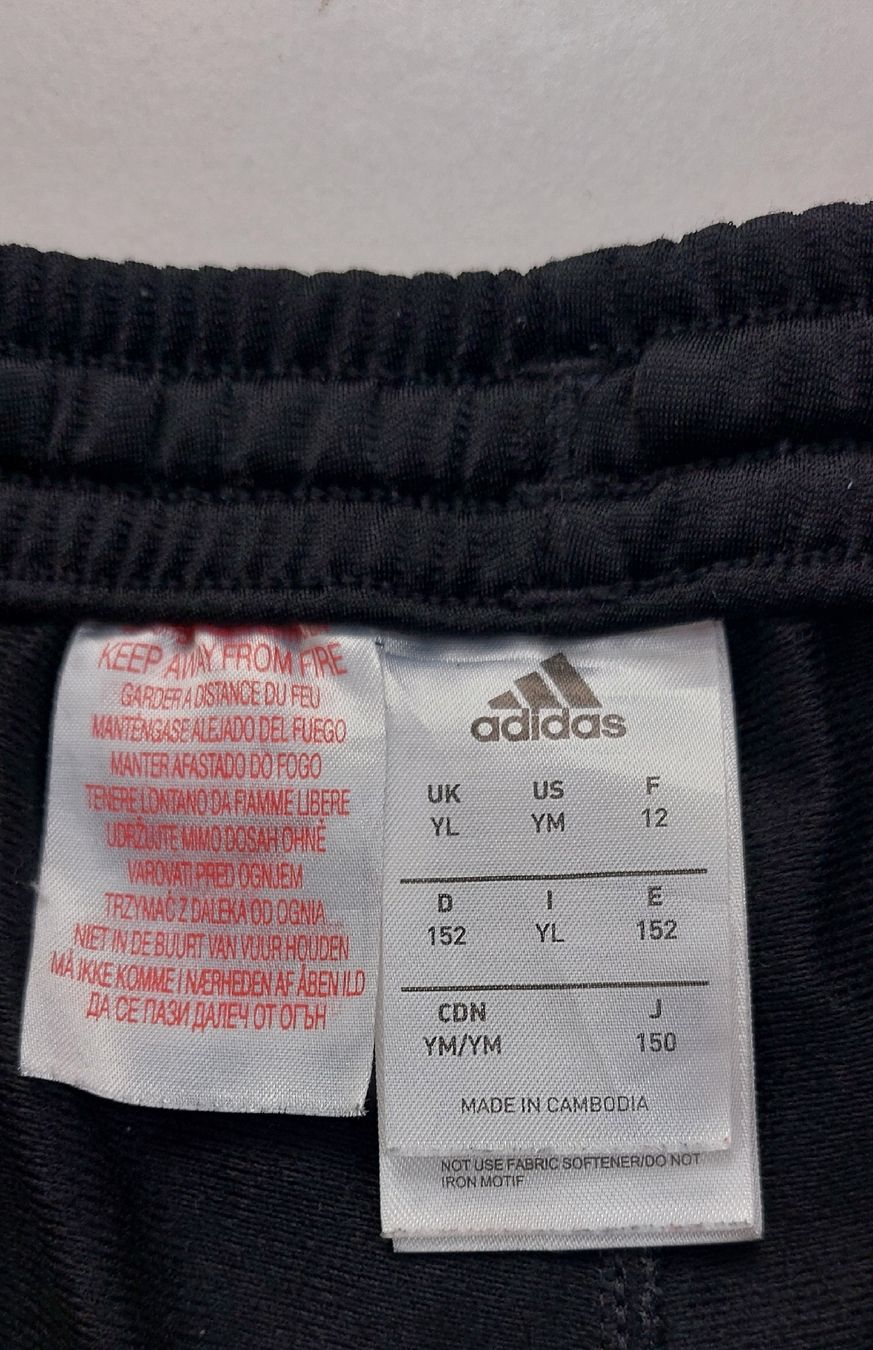 Adidas Pantaloni: Adidas Trainerhose Gr. 152 – Usato da Siebnen venduto da Rowiron 2