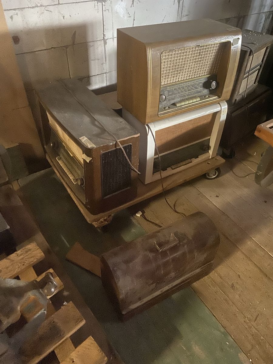 Radios: Antike Radios – Gebraucht aus Menzingen von Edelmuni7 2