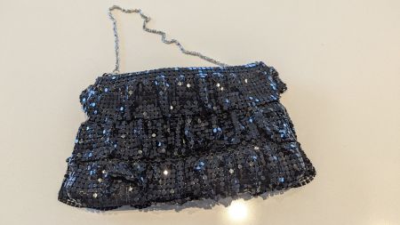 Abendtasche mit Metall-Gliedern schwarz gebraucht