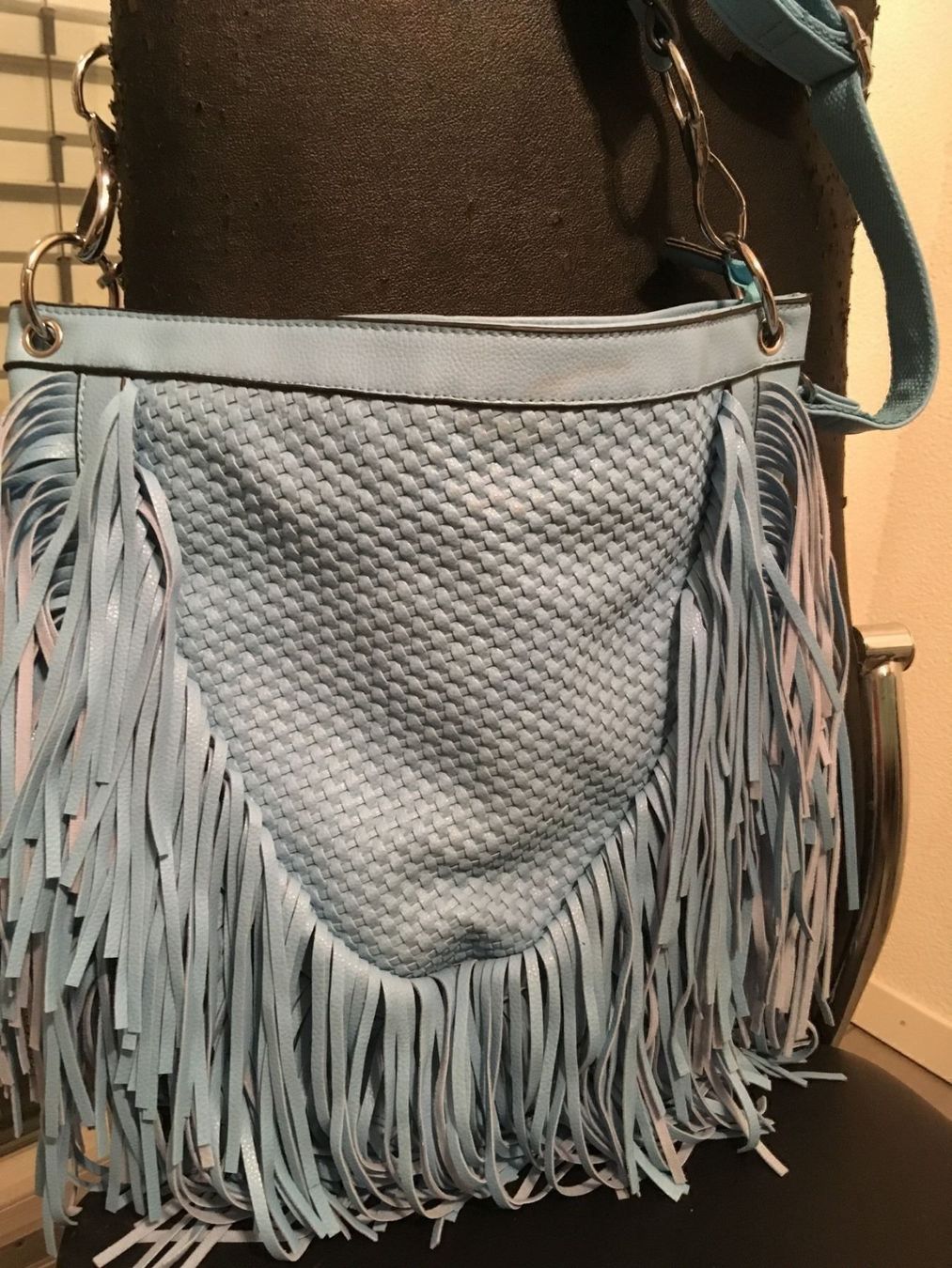Taschen für Damen: schöne,neue hellblaue Tasche mit Fransen – Neu (gemäss Beschreibung) aus Oftringen von andrax 2
