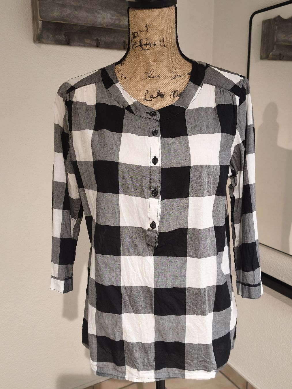 Blusen: bpc Karobluse mit Knopfleiste Grösse 40 neuwertig – Neu (gemäss Beschreibung) aus Emmetten von SecondhandSiska