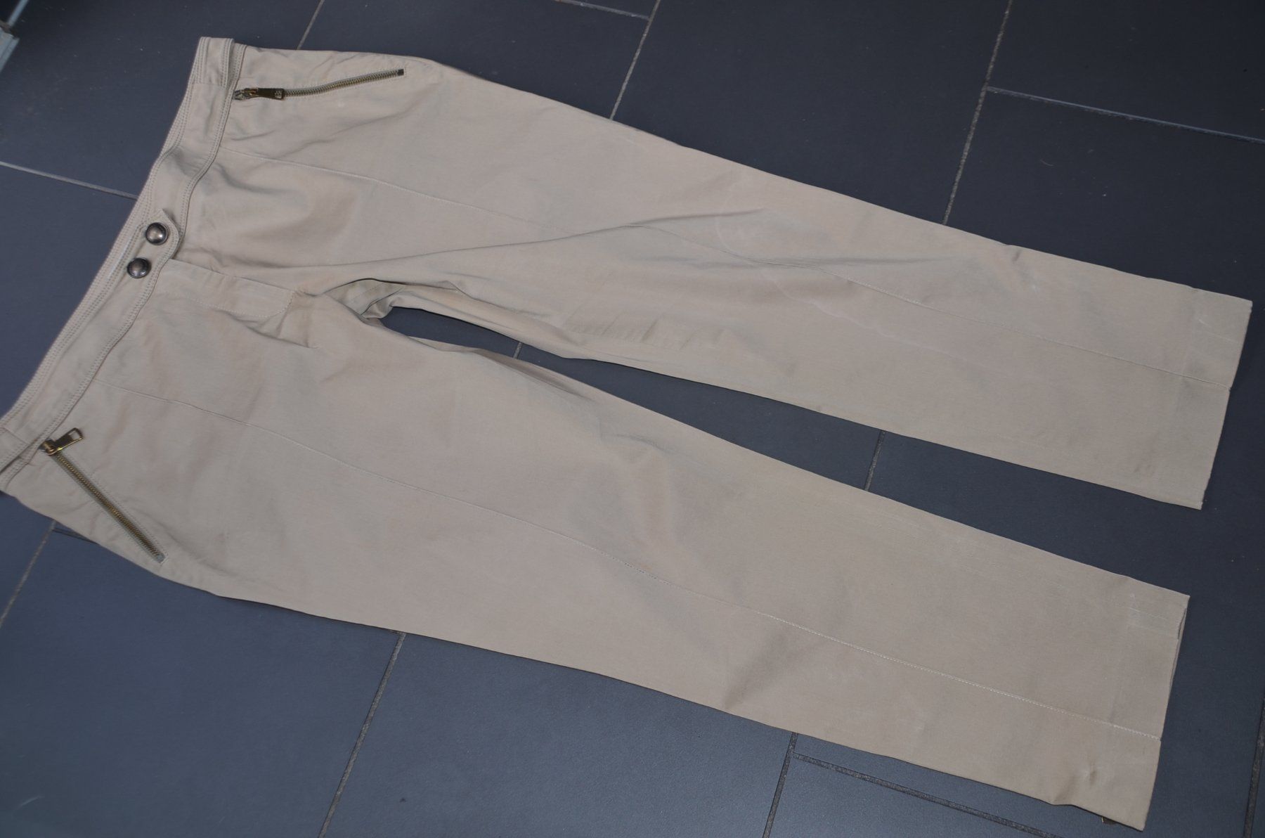 Burberry Pantaloni: Burberry  Hose / pantalon .42 – Usato da Collonges venduto da arashee 2