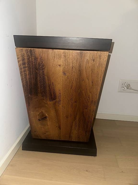 Tables de nuit: Nachttische – D'occasion à baar par may_8fwr