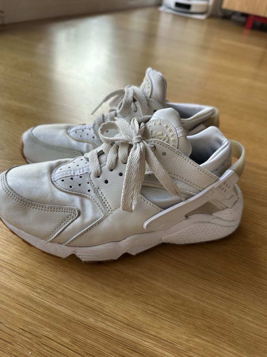 Nike Damenschuhe: Nike Air Huarache – Gebraucht aus Bern von Tana31 1