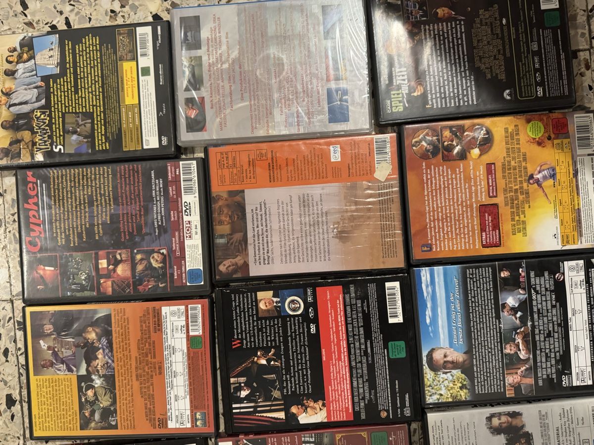 Tutti i DVDs: DVDs divers: Yamakasi, Cypher, Con Air, etc. – Usato da Brügg BE venduto da haj_9zhk 4