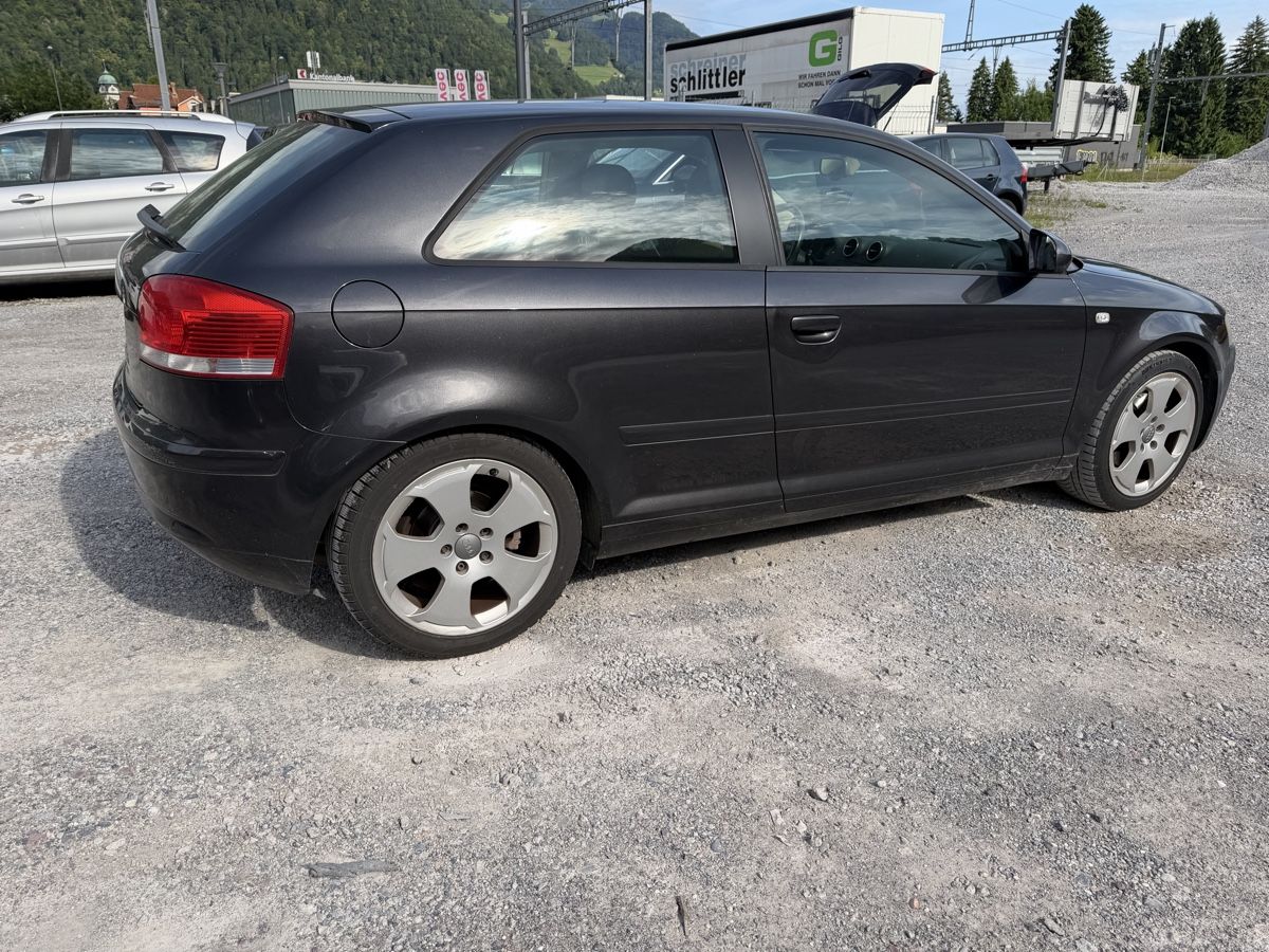 Audi Autos: Audi A3 2.0 Benzin B04 – Gebraucht aus Mollis von BSL10 4