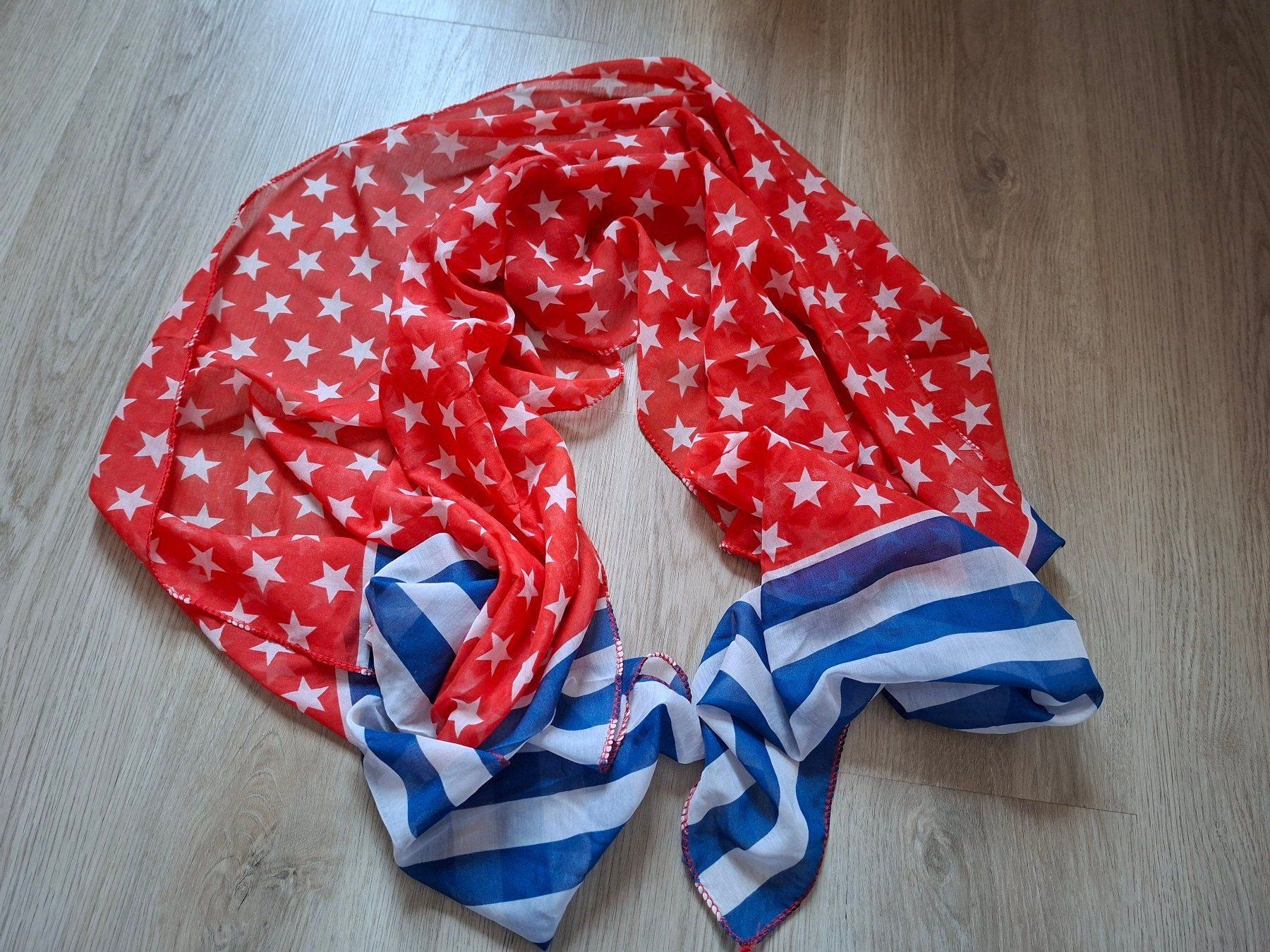 Foulards & écharpes: Halstuch mehrfarbig – D'occasion à Oberwil/Dägerlen par Dominique1606