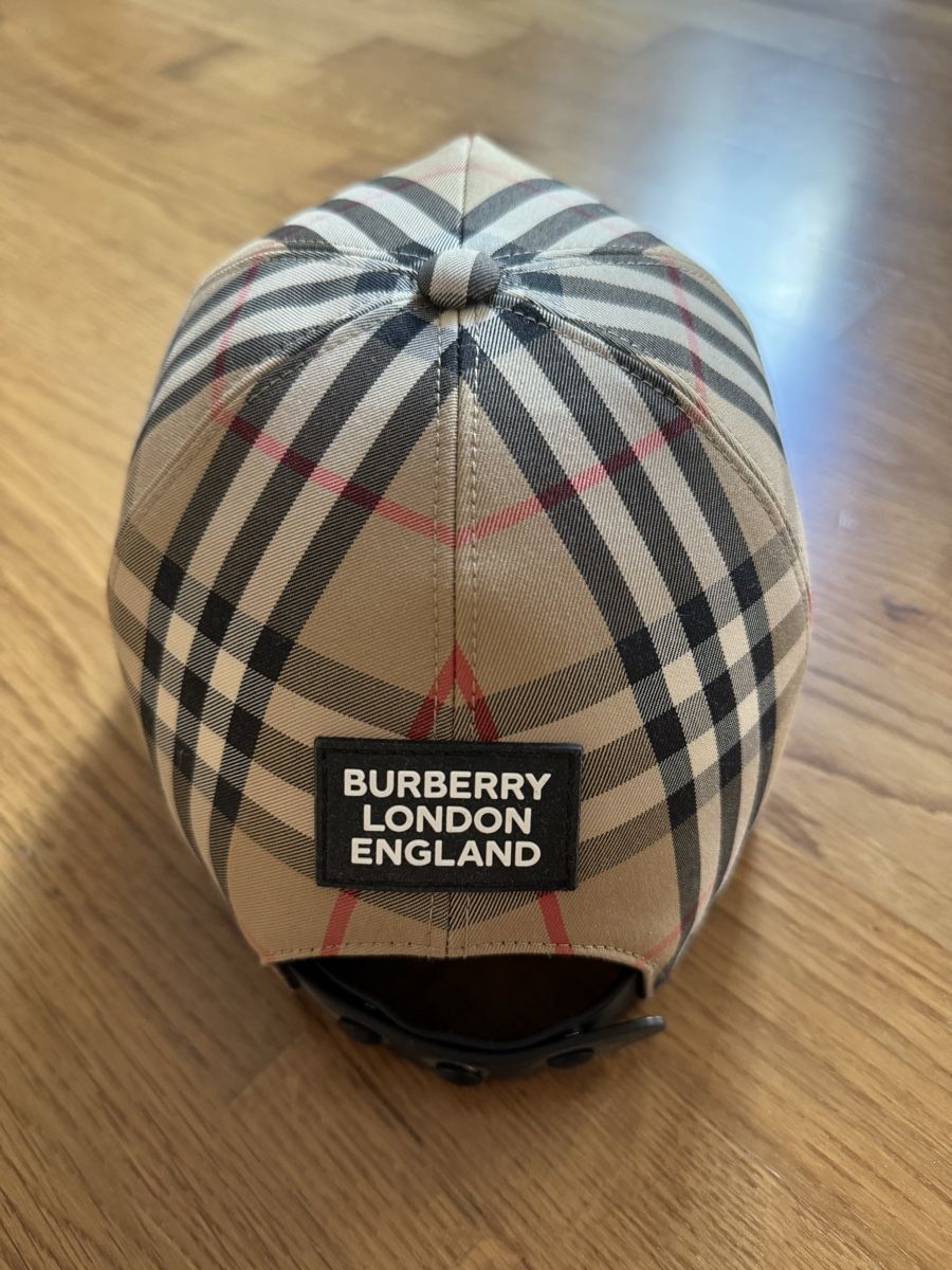 Burberry Copricapi, berretti & cappellini: Burberry Cap | Kaum getragen – Usato da Zürich venduto da Azzaro13 1