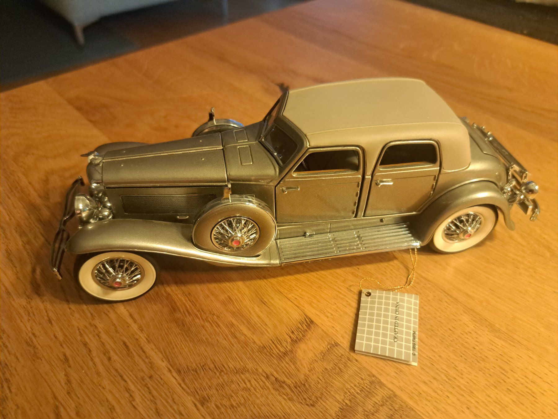 Franklin Mint Voitures modèles: Franklin Mint Duesenberg 1933 – Neuf (Voir description) à Emmenbrücke par bikesandmore75