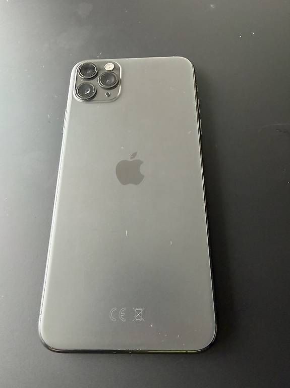 Portables: iPhone 11 Pro Max 256 GB – D'occasion à Therwil par jol_6yp9 1